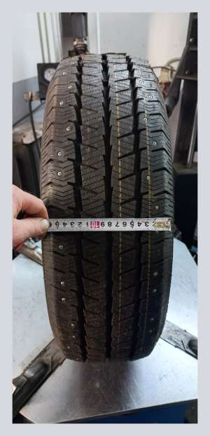 Onyx NY-W387 205/65 R16C 107/106T