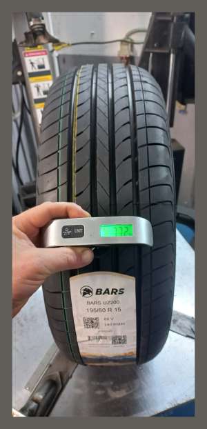 Bars UZ200 195/60 R15 88V