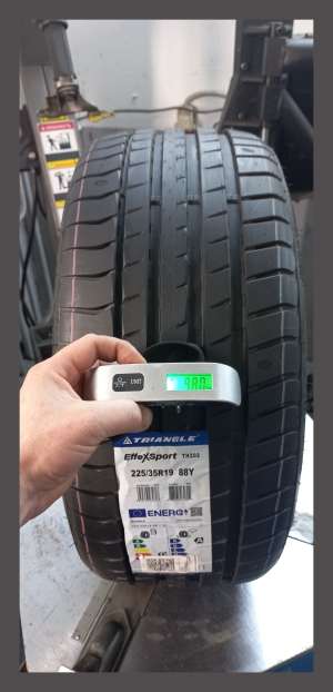 Triangle EffeXSport TH202 225/35 R19 88Y