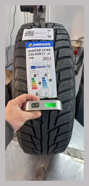 Landsail Winter Star 235/65 R17 108H