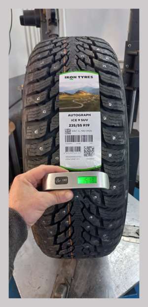 Ikon Tyres (Nokian) Autograph Ice 9 SUV 235/55 R19 105T