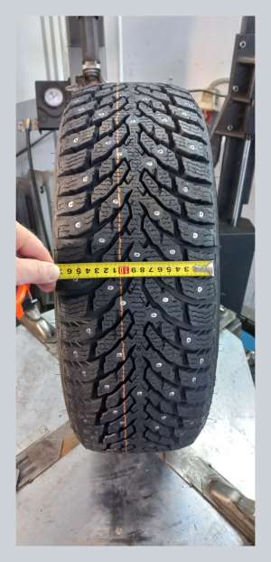 Ikon Tyres (Nokian) Autograph Ice 9 205/60 R16 96T