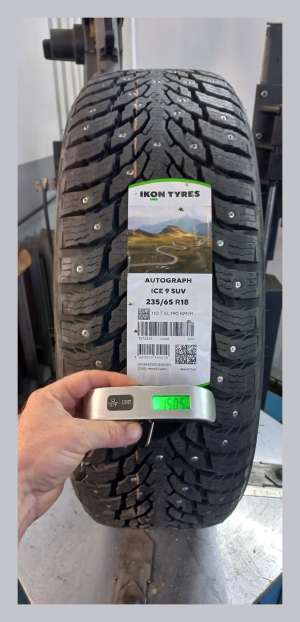 Ikon Tyres (Nokian) Autograph Ice 9 SUV 235/65 R18 110T