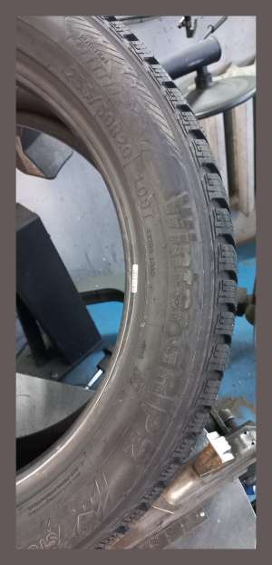 LingLong Green-Max Winter Grip 2 255/50 R20 109T