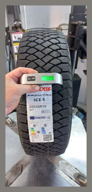 Maxxis Premitra Ice SP5 205/60 R16 96T