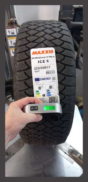 Maxxis Premitra Ice SP5 225/55 R17 101T