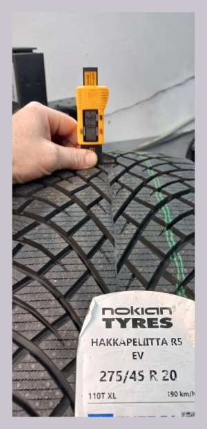 Nokian Tyres Hakkapeliitta R5 EV SilentDrive 275/45 R20 110T