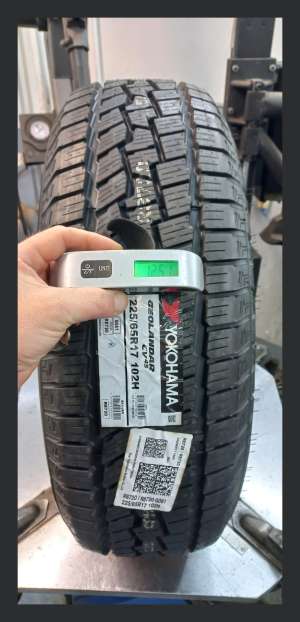 Yokohama Geolandar CV 4S G061 225/65 R17 102H