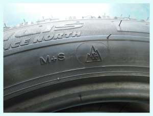 Michelin Agilis X-Ice North 215/60 R17C 109/107T