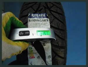 Rosava Snowgard 215/65 R16 98T