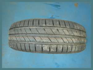 Kumho Ecsta HS52 185/65 R15 88H