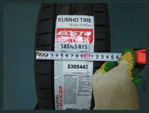 Kumho Ecsta HS52 185/65 R15 88H