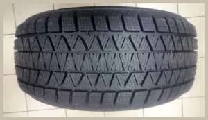 Bridgestone Blizzak DM-V3 265/45 R21 108T