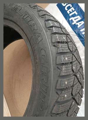 Goodyear Ultra Grip 600 215/55 R17 98T