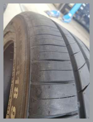 Kumho Ecsta HS52 235/45 R18 98W