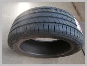 Kumho Ecsta HS52 235/45 R18 98W