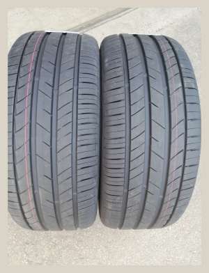 Kumho Ecsta HS52 245/45 R18 100W