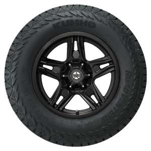 Kumho Road Venture AT52 275/55 R20C 120/117S