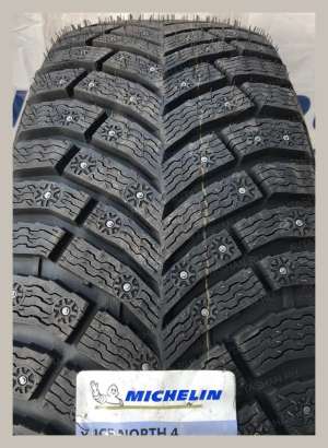 Michelin X-Ice North 4 SUV 275/45 R21 110T