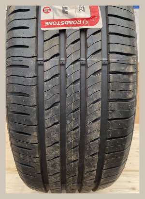 Roadstone N`Fera RU5 235/60 R16 100V